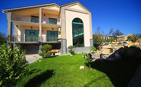 Hotel Harmony